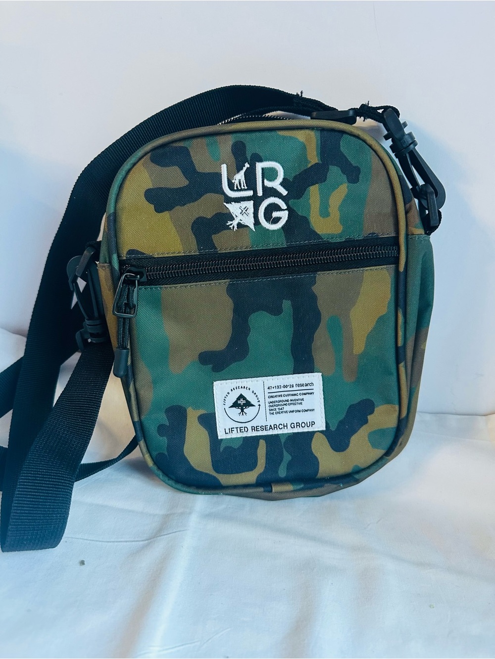 LRG Messenger Crossbody Bag Camouflage Small Size